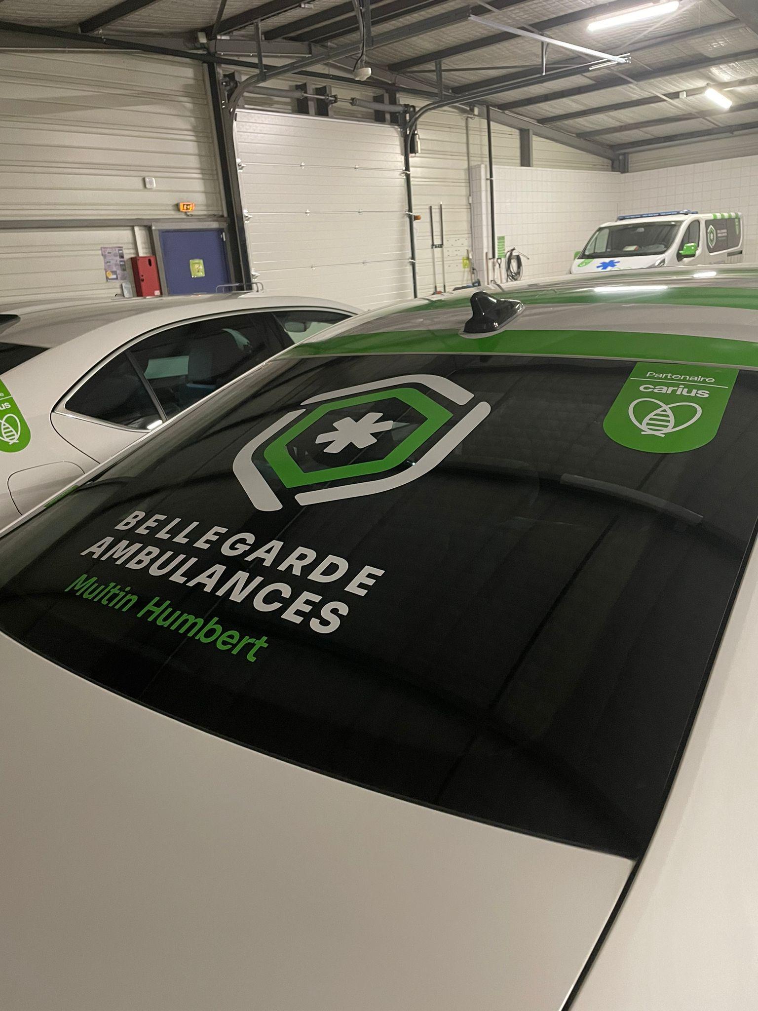 VSL Bellegarde ambulances dans leur entrepôt dans l'Ain