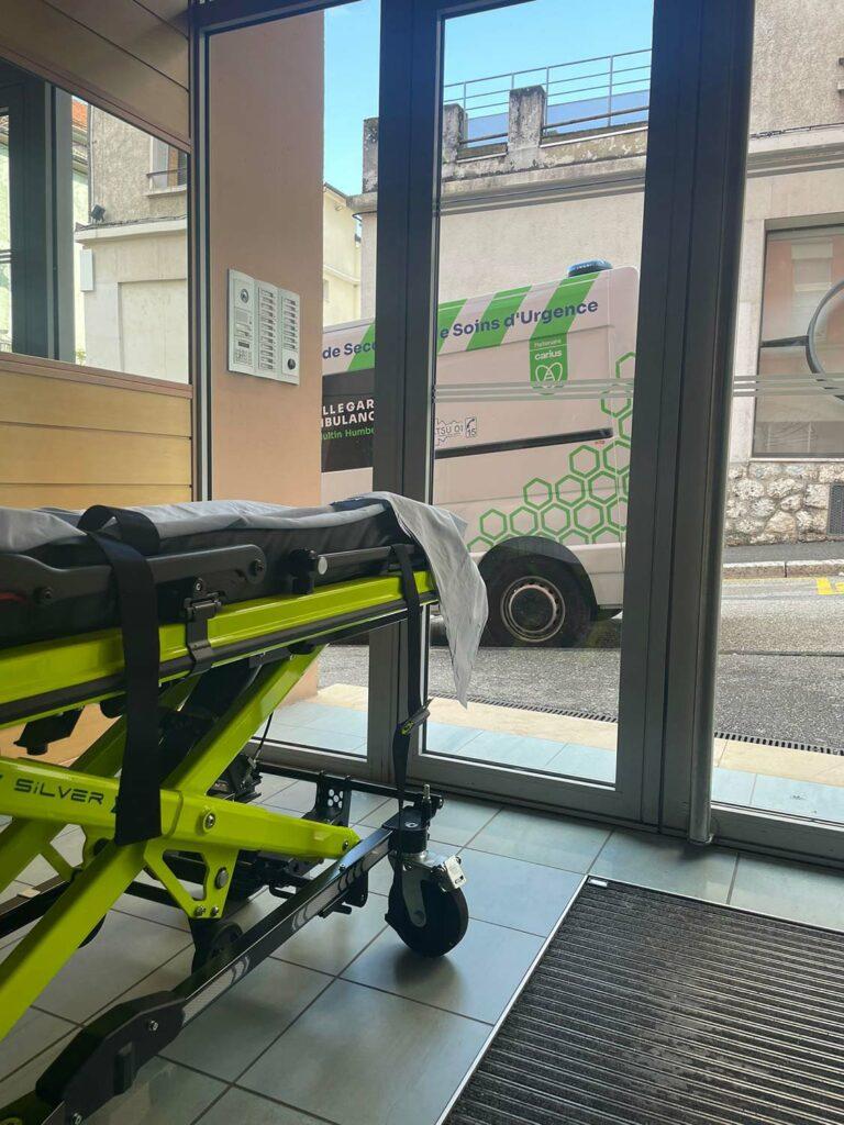 Brancard Bellegarde Ambulances dans un hôpital de l'Ain ou Haute-Savoie